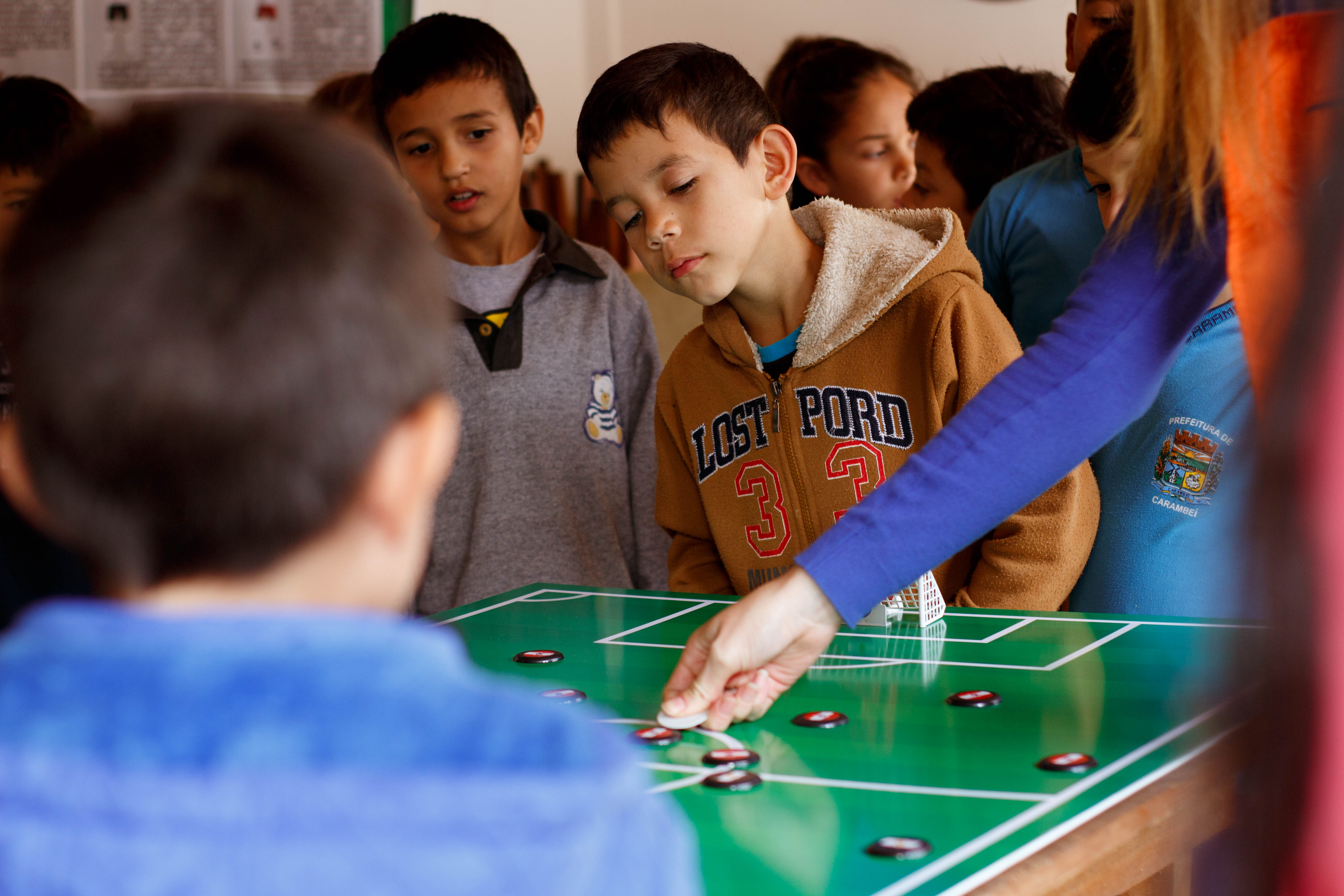 Futebol de botão é uma das atrações da Copa no Parque Histórico